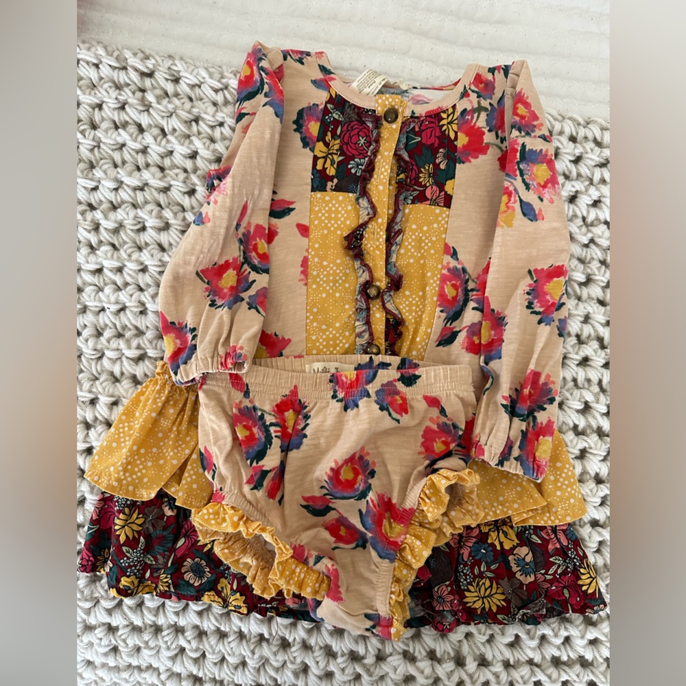 Toddler girls dress and bloomer set. Looks cute with boots